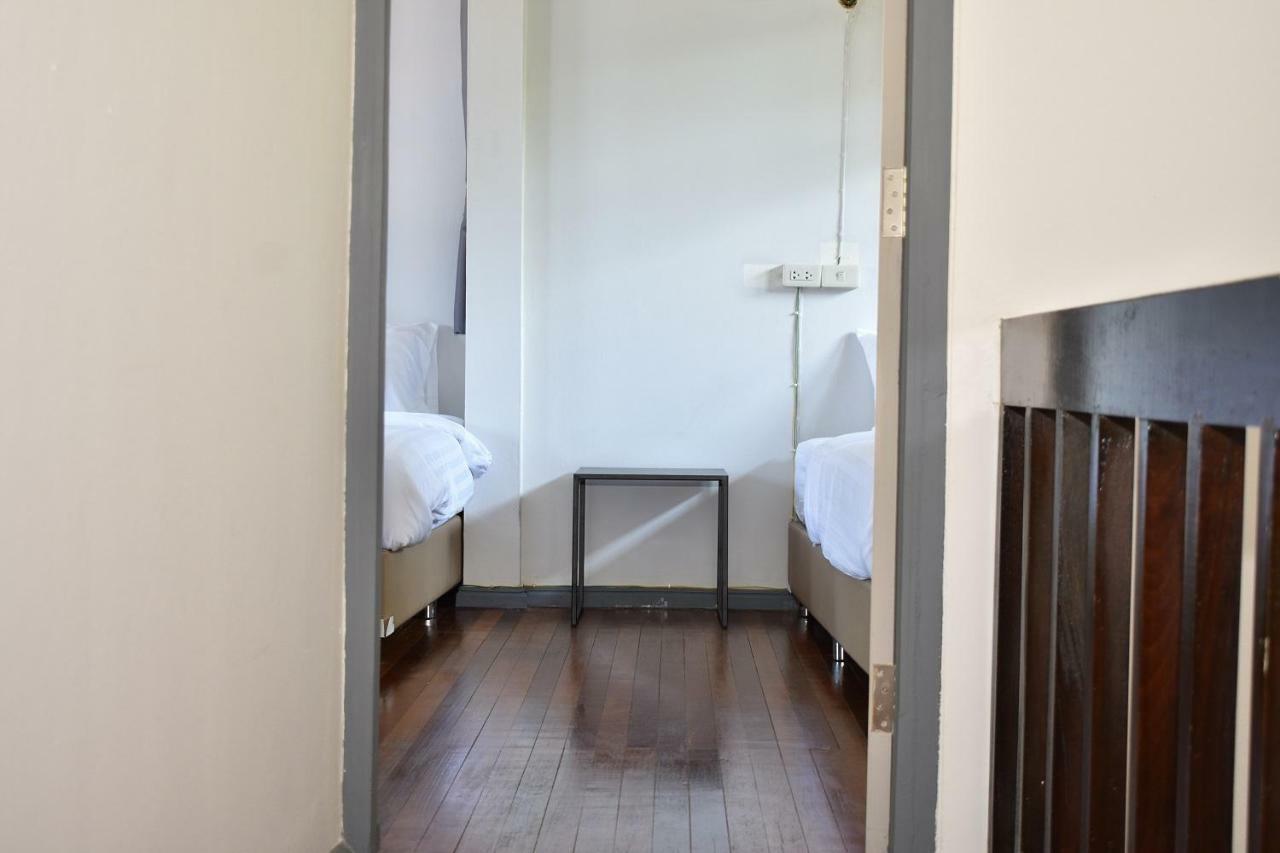 Maya Bed And Food Hostel Chiang Mai Exterior photo